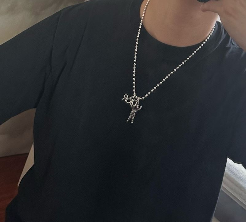 chr1st1an D10r necklaces